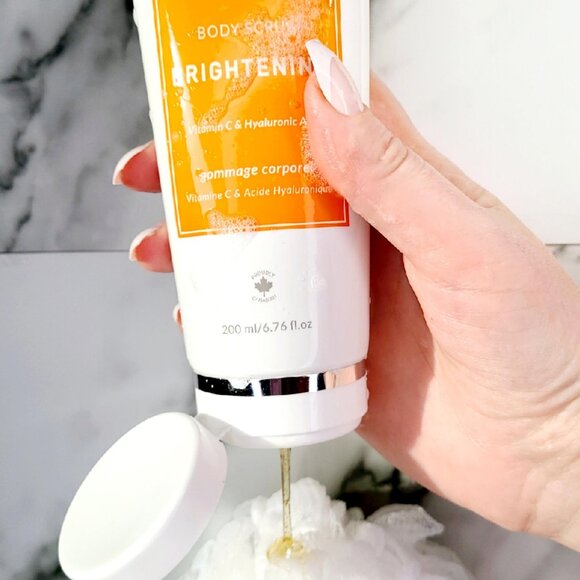 NWT SCENTUALS Brightening Body Scrub - Picture 2 of 6